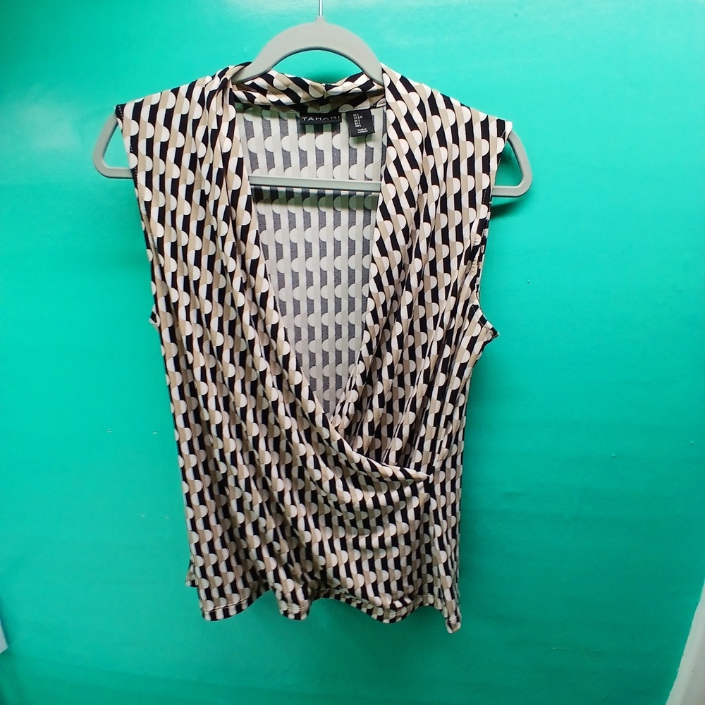 Tahari Surplice Wrap Top L Tan Black Geometric Mod Officecore Sleeveless Blouse